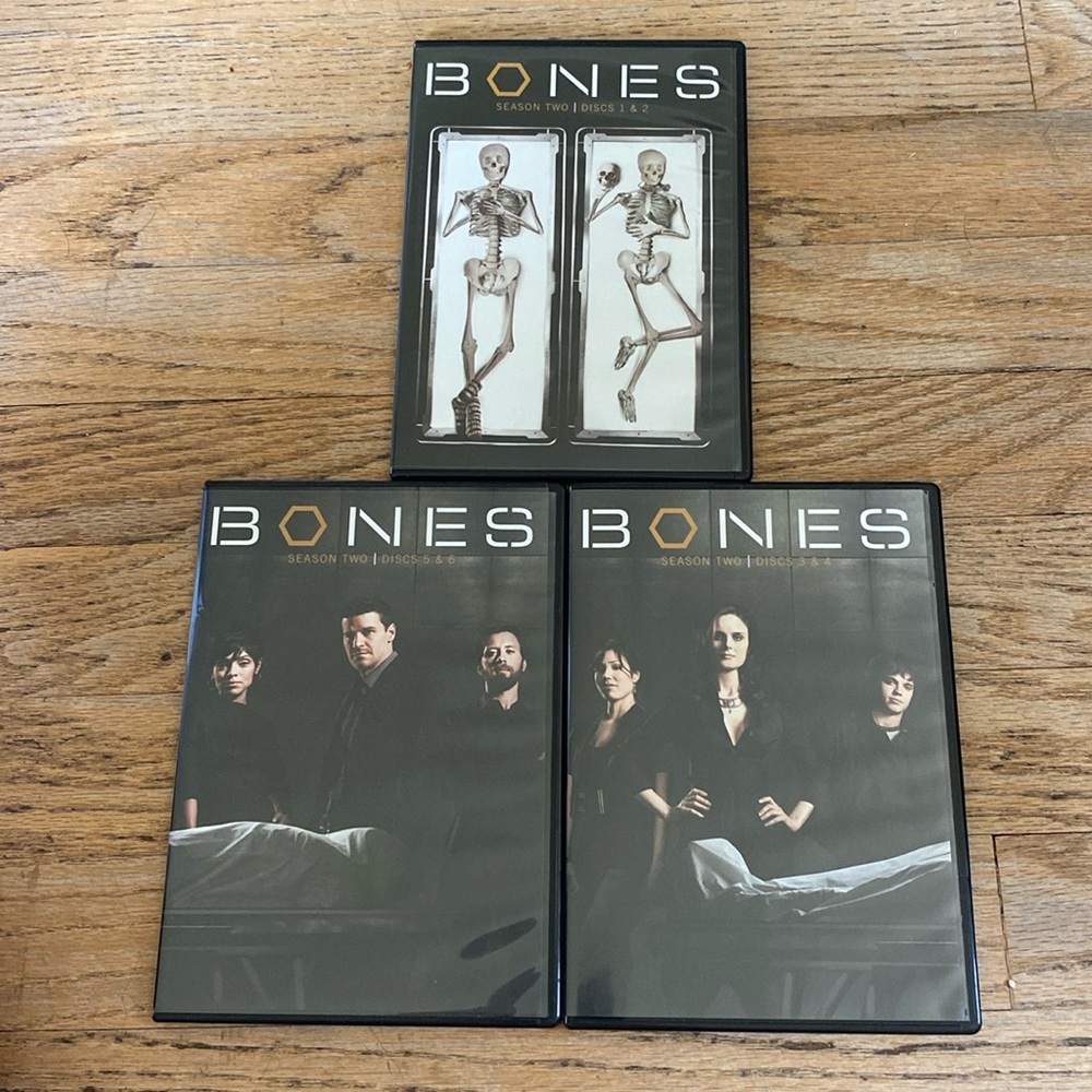 Bones, Season 2 complete DVD set, 21 episodes